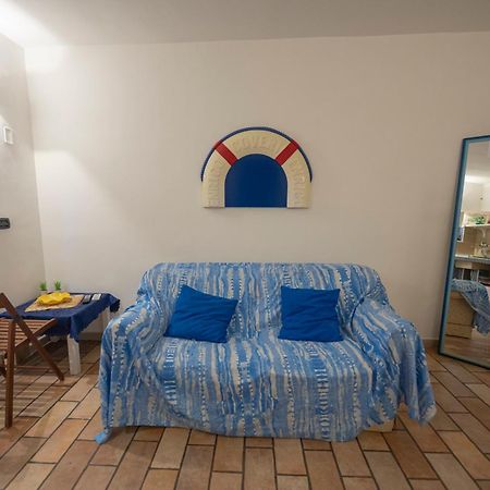 Lighthouse Taranto Apartment Bagian luar foto