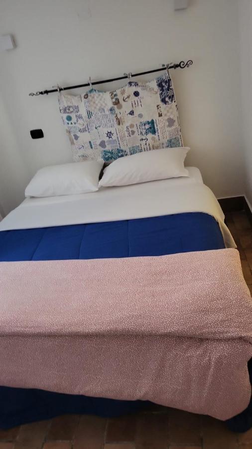 Lighthouse Taranto Apartment Bagian luar foto