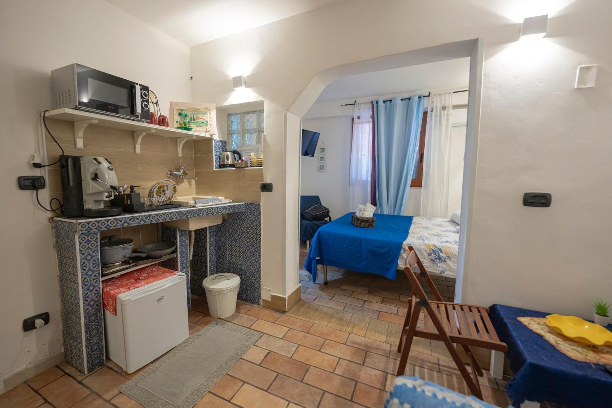 Lighthouse Taranto Apartment Bagian luar foto